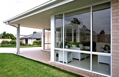 Essential sliding patio window (52mm frame - without screens)