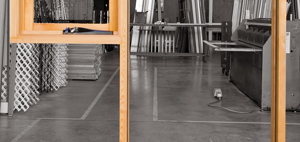 Dog leg laundry door frame (optional aluminium window dogleg insert available)